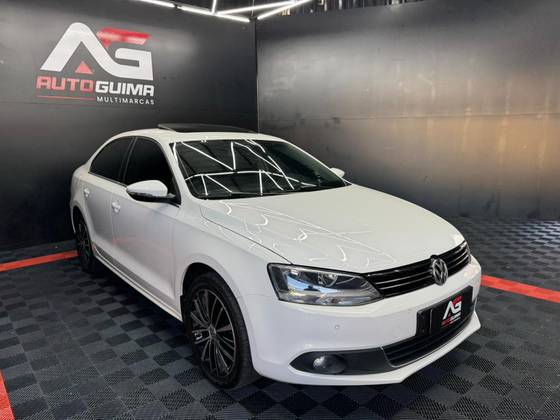 VOLKSWAGEN JETTA 2.0 TSI HIGHLINE 200CV GASOLINA 4P TIPTRONIC VOLKSWAGEN JETTA 2.0 TSI HIGHLINE 200CV GASOLINA 4P TIPTRONIC